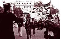 DEBOUT ! UNE HISTOIRE DU MOUVEMENT DE LIBÉRATION DE LA FEMME (1970–1980) 